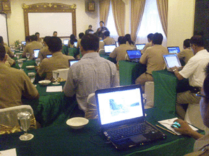 sewa laptop stoknya banyak