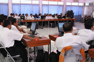 Sewa desktop pc di semarang.